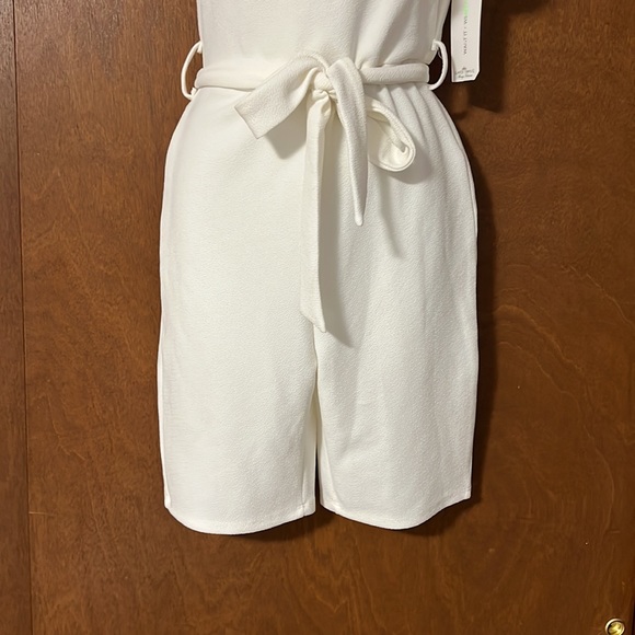 Ivory Color Romper🤍 - Picture 4 of 5
